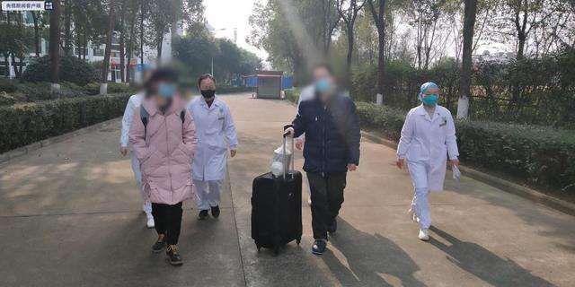 塔什库尔干塔吉克病人院后返乡